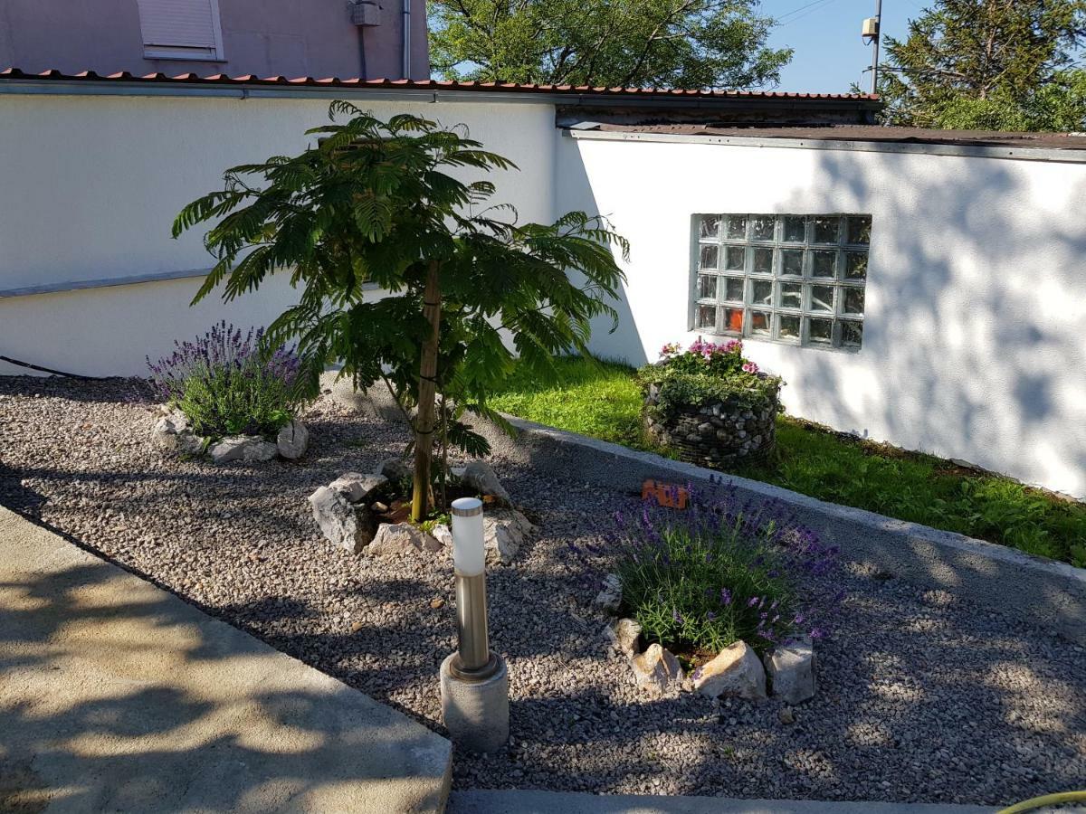 Gradina Apartment Hreljin Bagian luar foto